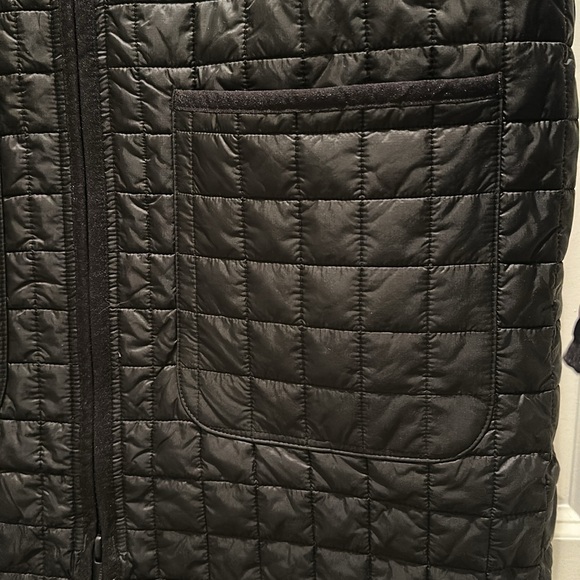 NWT Athleta recycled grand view shell size Medium - Picture 4 of 7